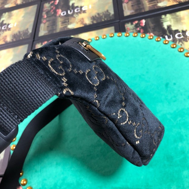 Gucci腰包 574968 古奇19新款雙G印花天鵝絨腰包 拼色條紋拉鏈胸包 男女款斜挎包  gqy3225